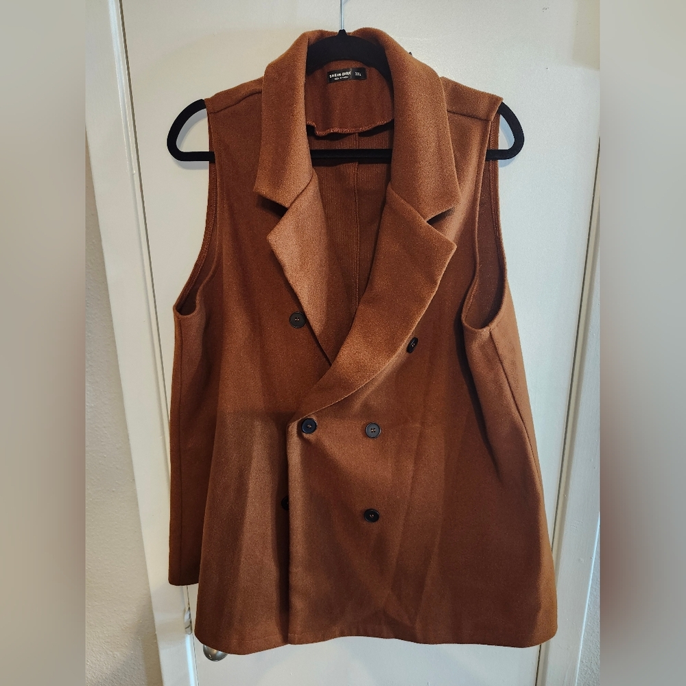 SHEIN Double-Breasted Brown Vest